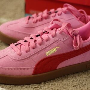 Puma Club II Era Sneaker 7.5 woman Brand New pink and red